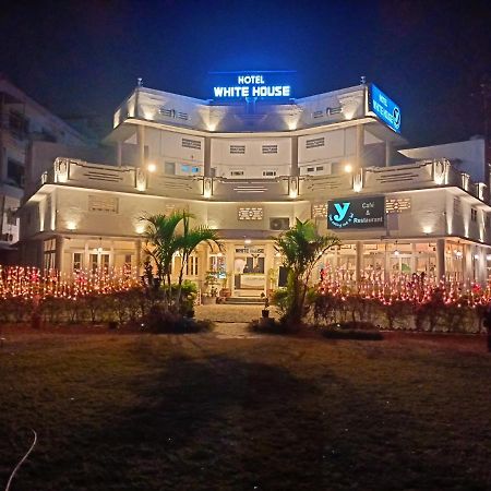 Hotel White House Dehradún Kültér fotó
